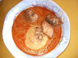 FUFUO WITH G-NUT SOUP AND FISH OR MEAT